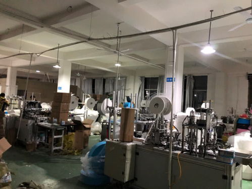 深網(wǎng)丨95后小伙除夕春節(jié)蹲守工廠三天，為湖北親朋搶寄出上萬(wàn)個(gè)口罩